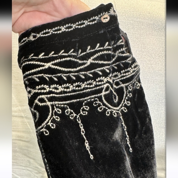 Johnny was dress - Picture 10 of 16